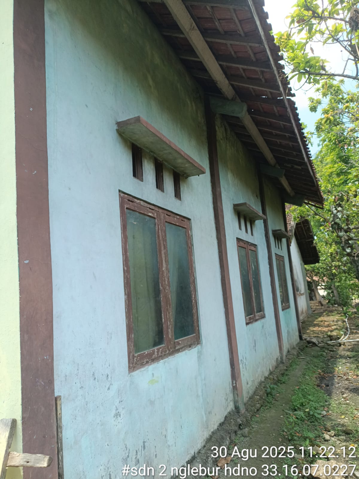 Tampak Belakang