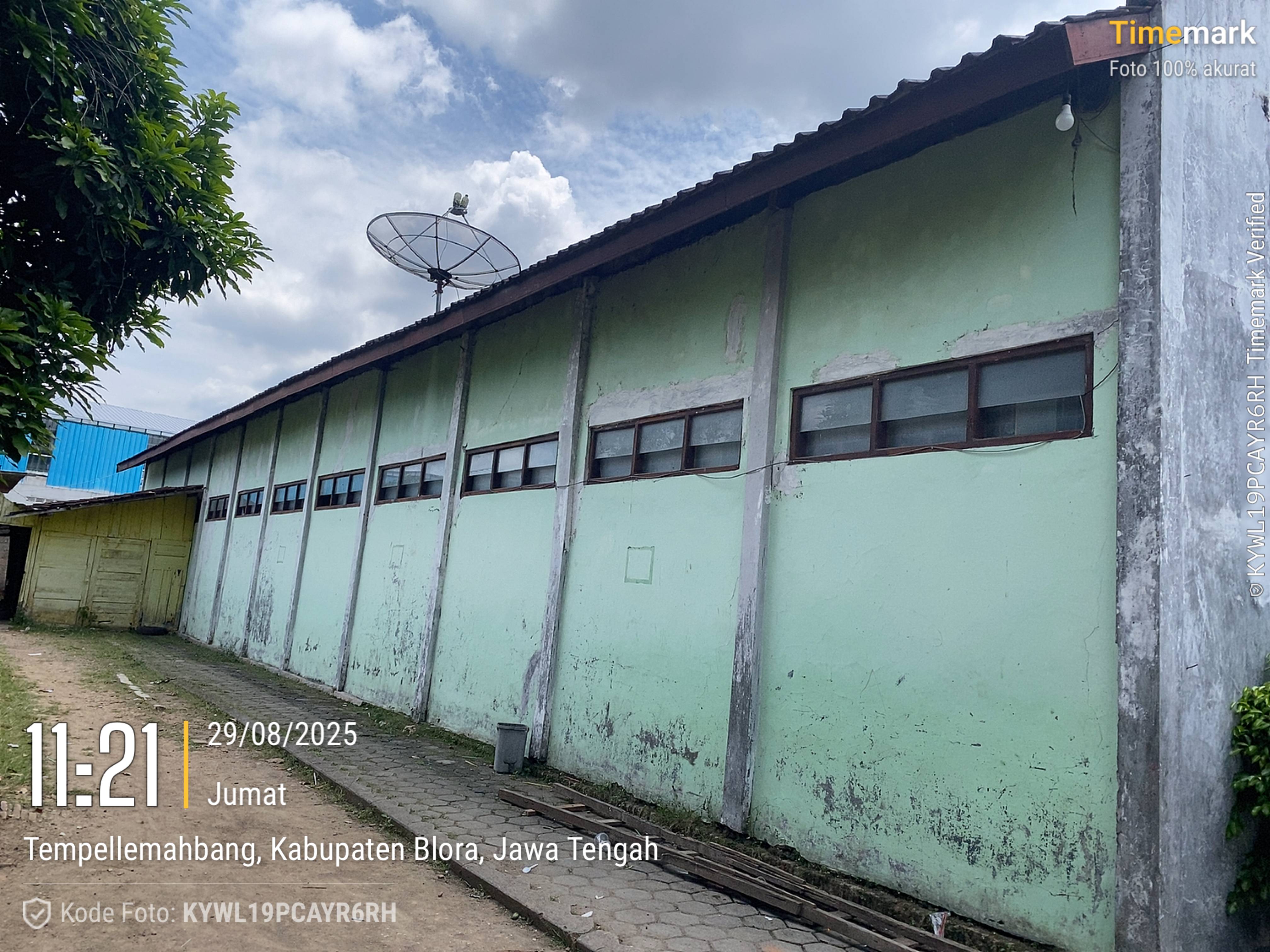 Tampak Belakang