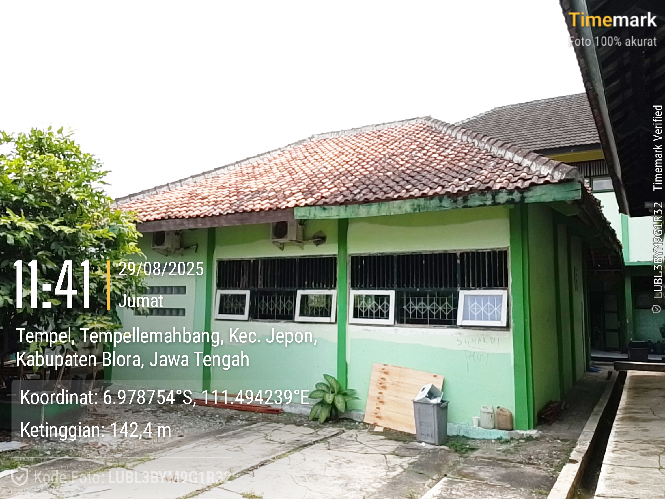 Tampak Belakang