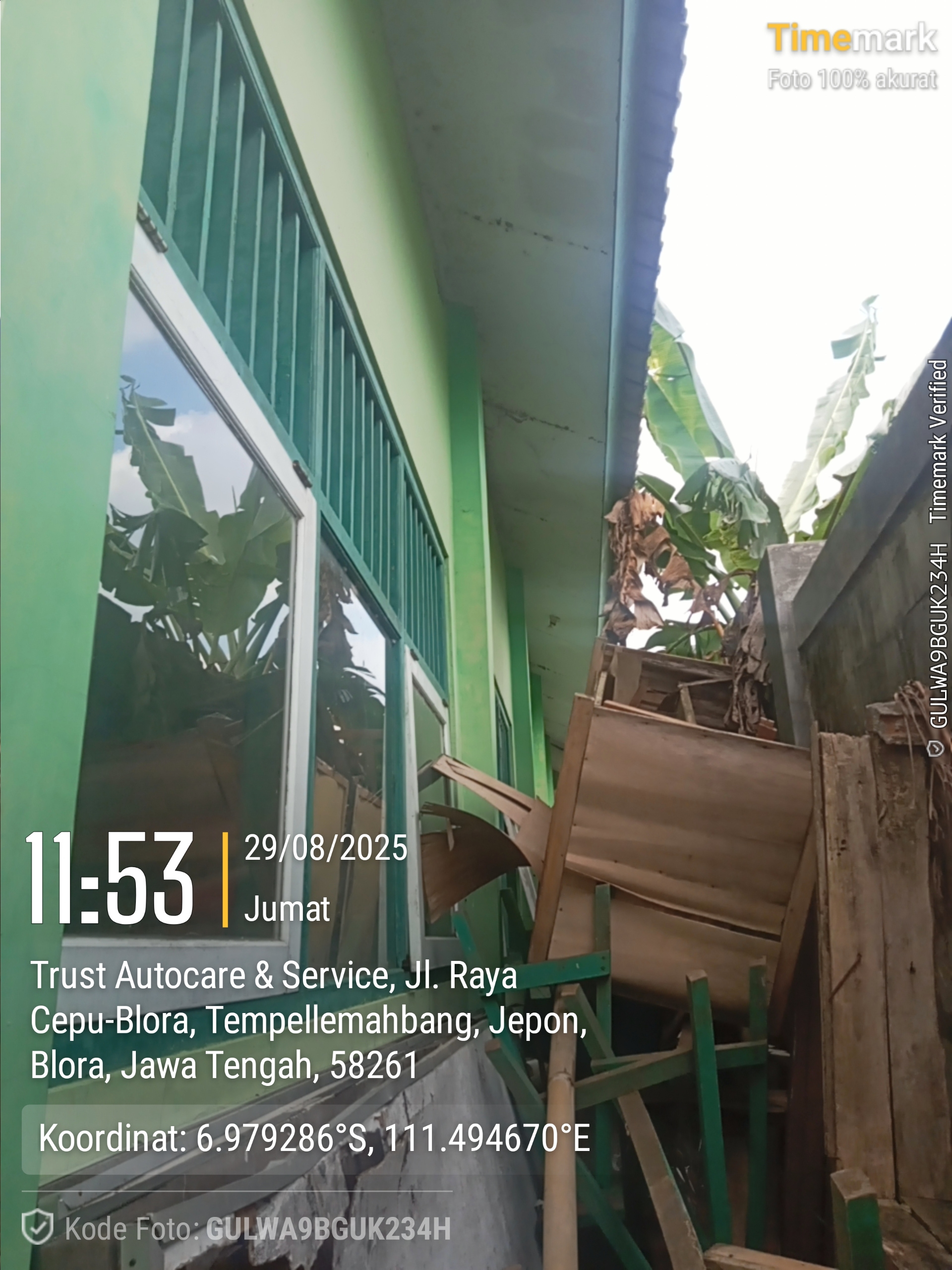 Tampak Belakang