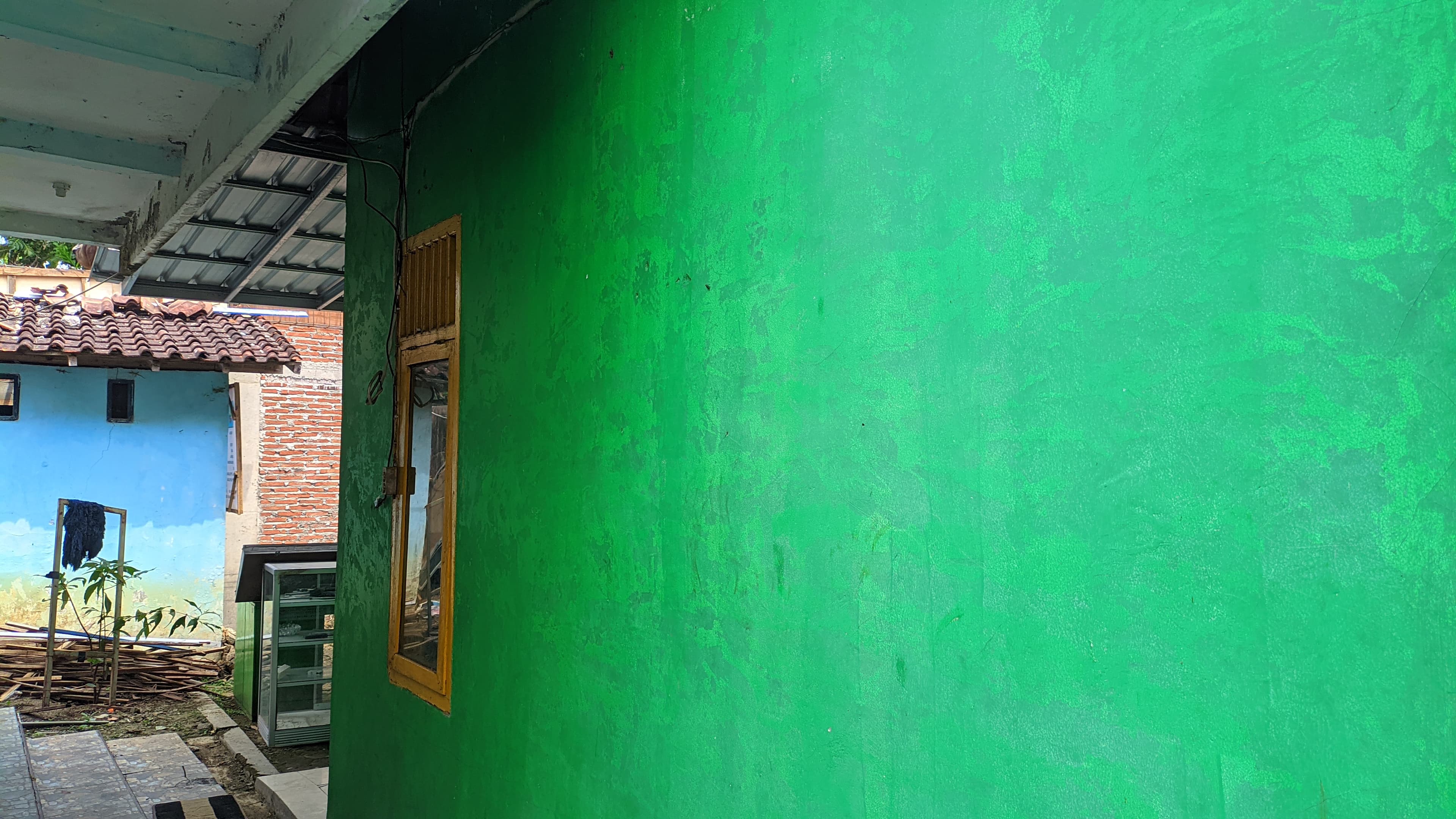 Tampak Belakang
