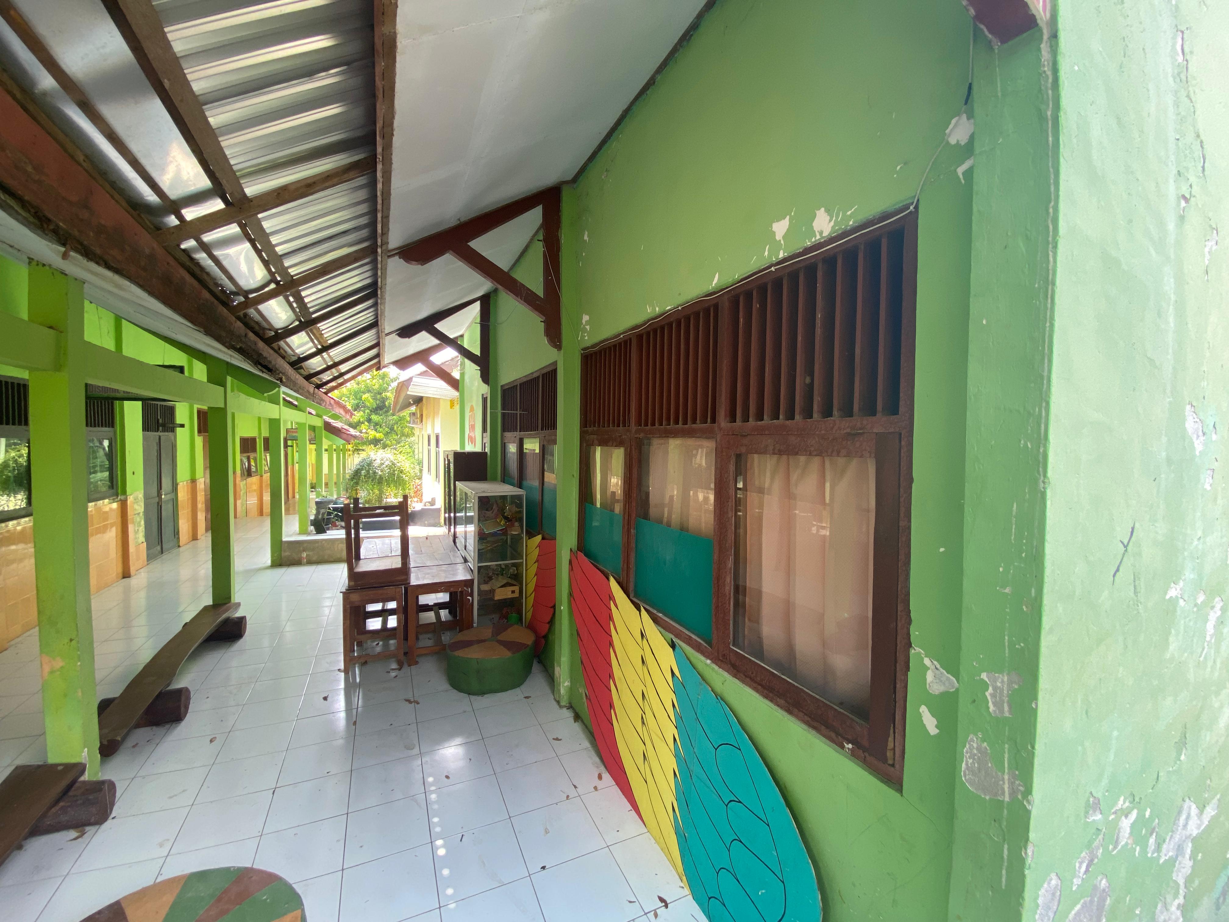 Tampak Belakang