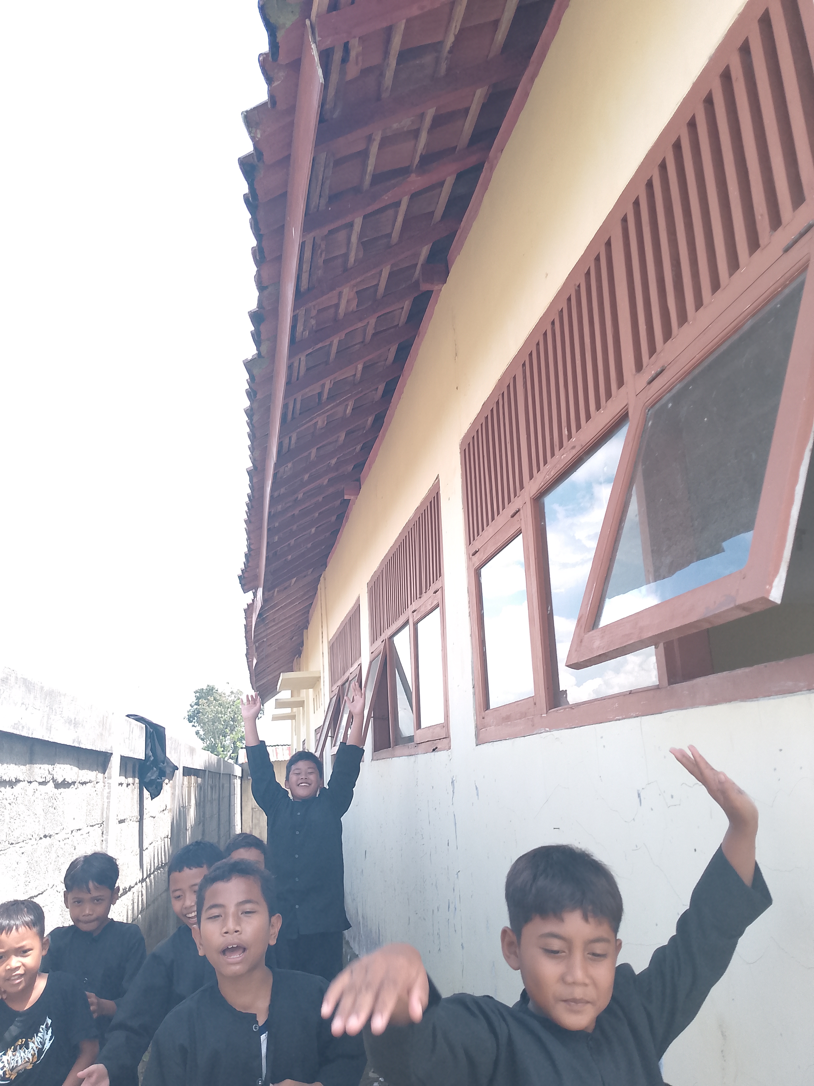 Tampak Belakang