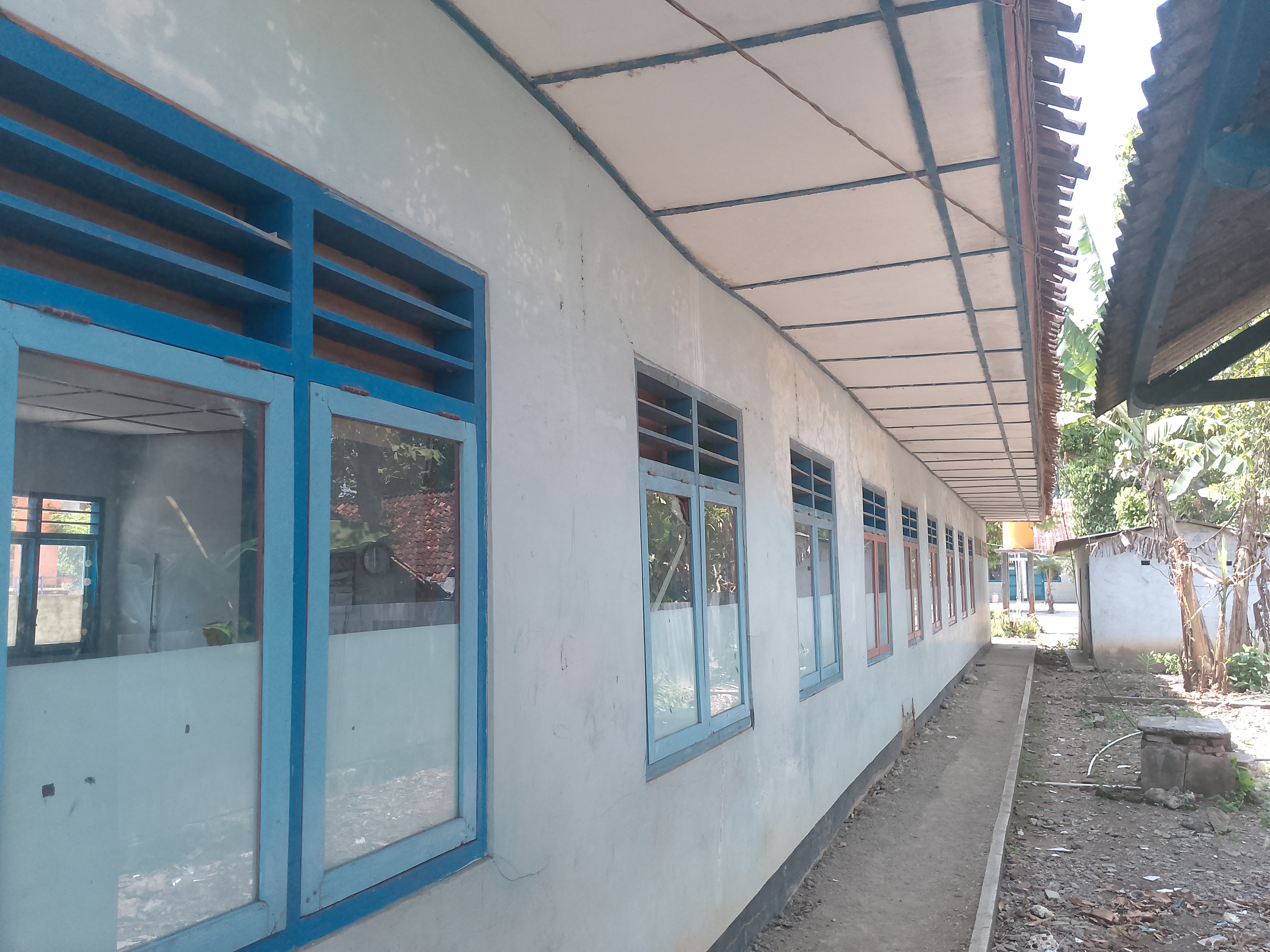 Tampak Belakang