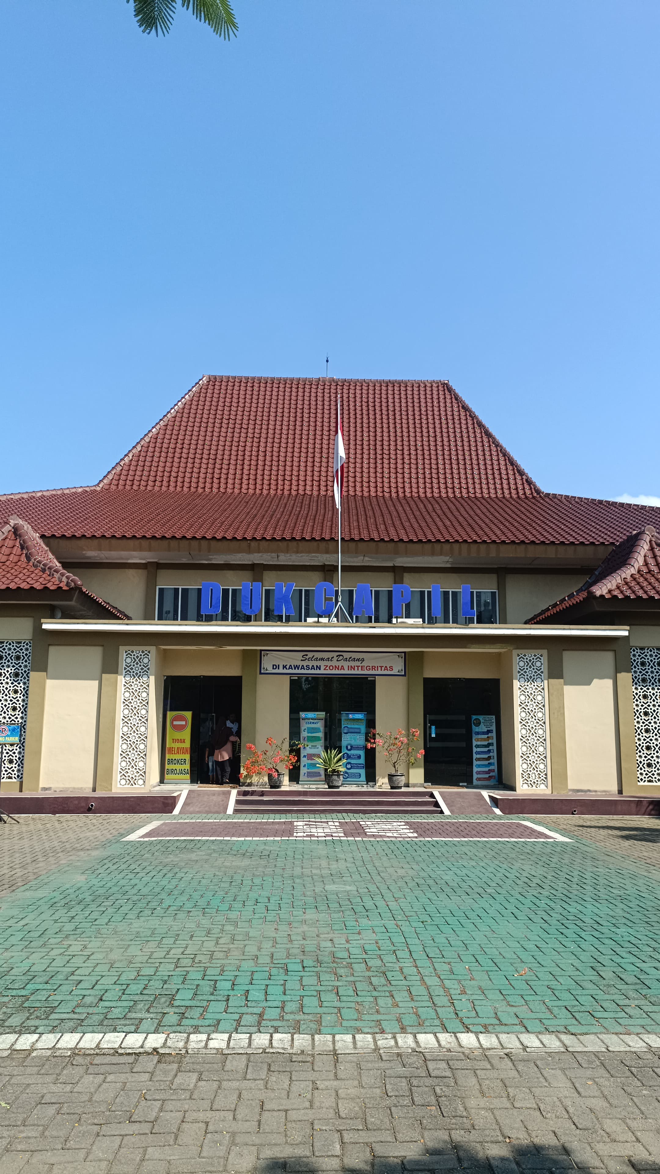 Tampak Depan