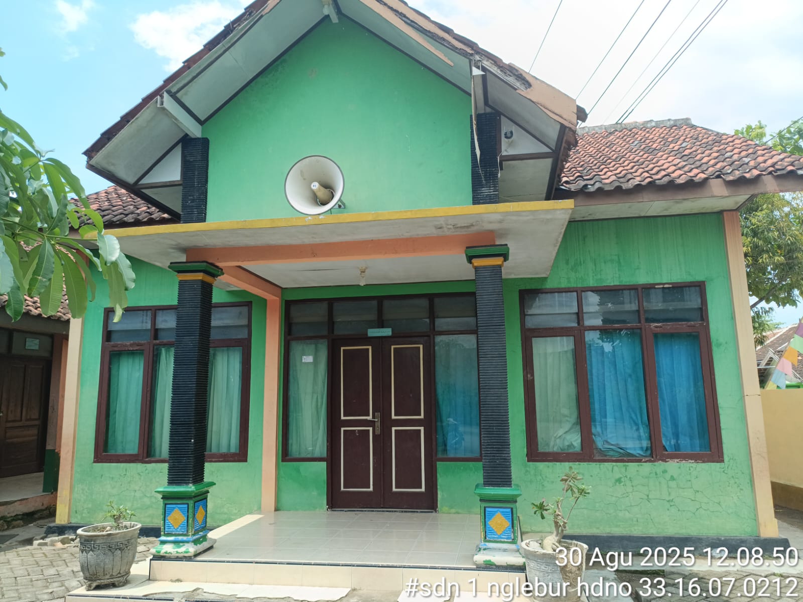 Tampak Depan