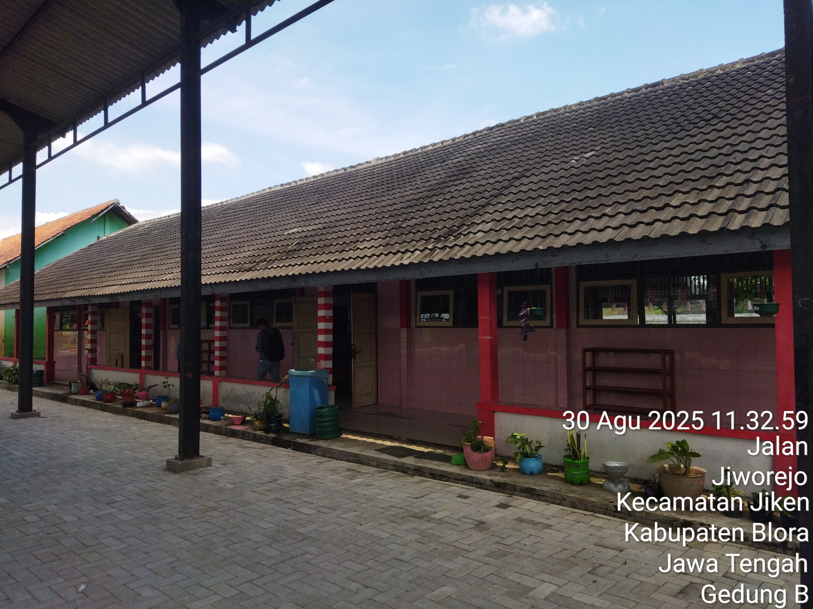 Tampak Depan