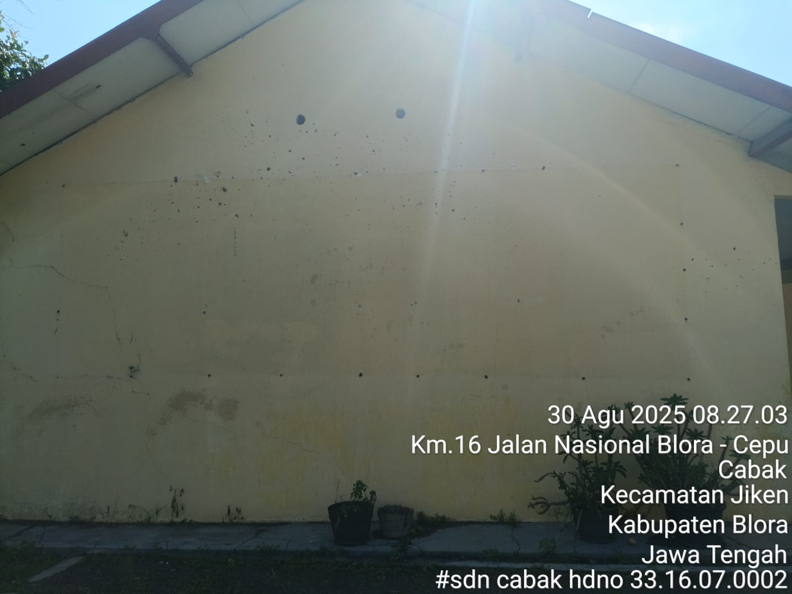 Tampak Samping 1