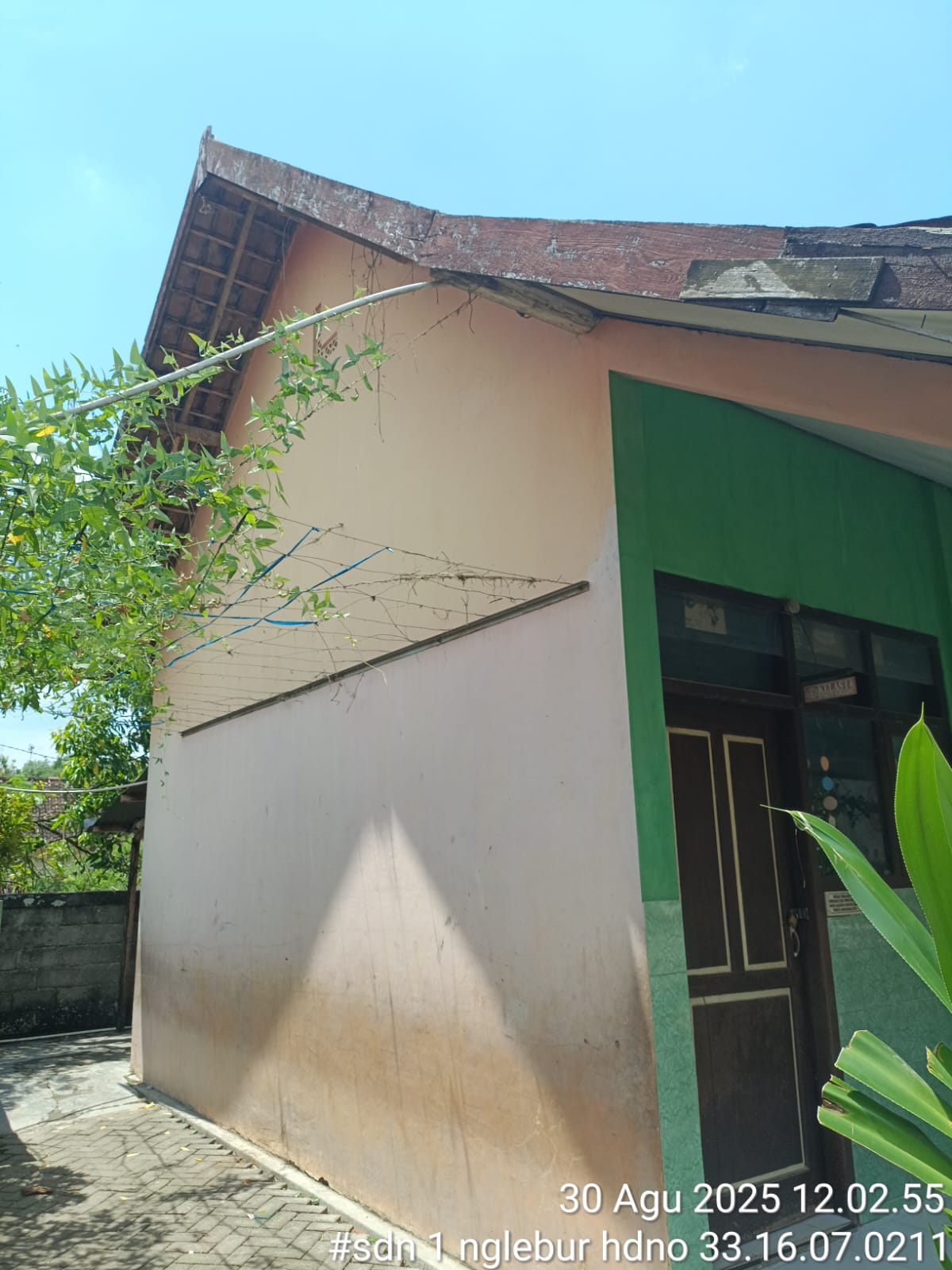 Tampak Samping 1