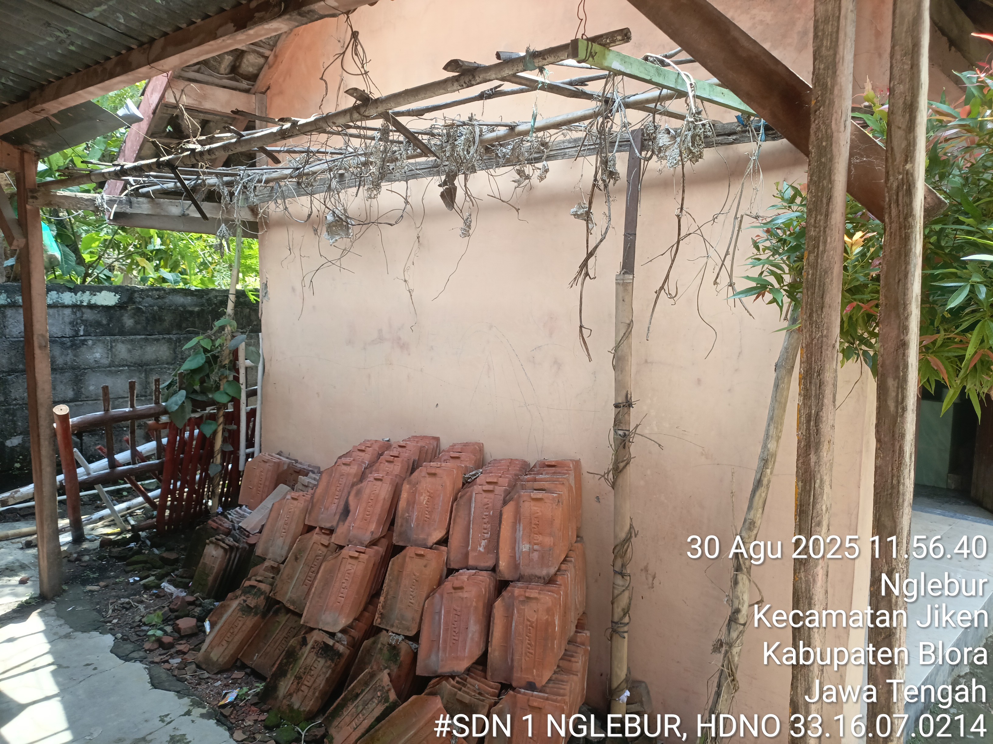 Tampak Samping 1