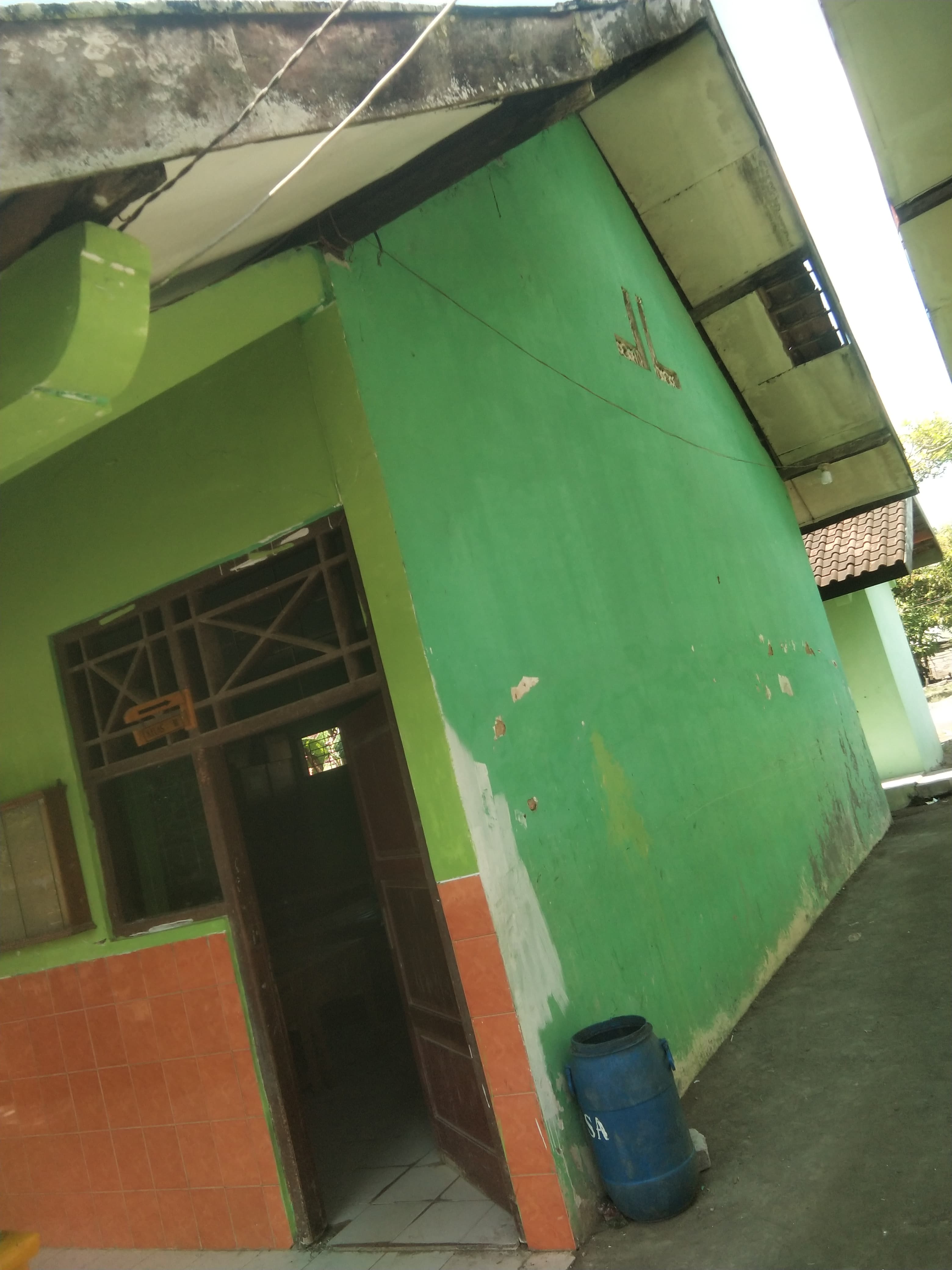 Tampak Samping 1