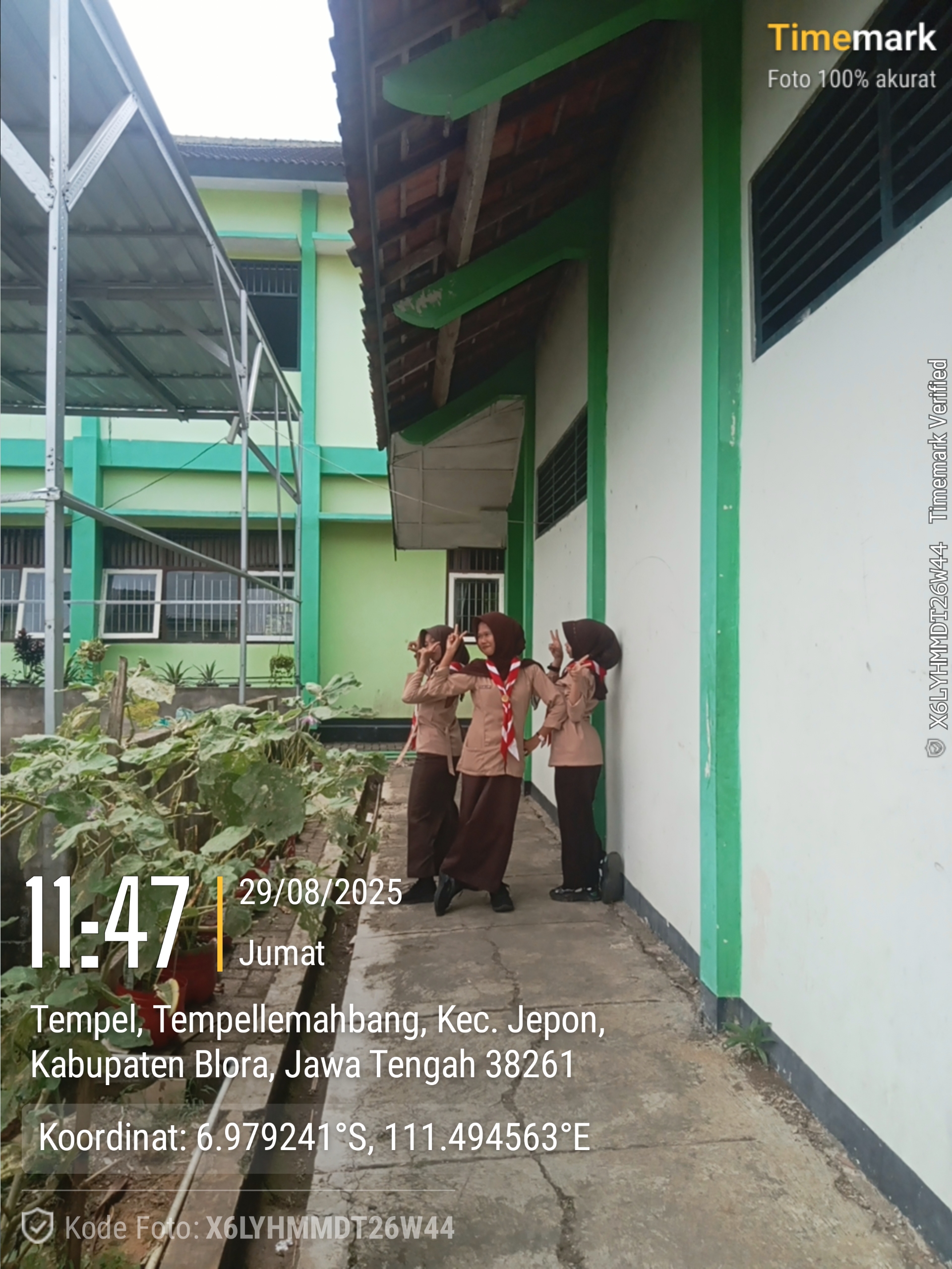 Tampak Samping 1