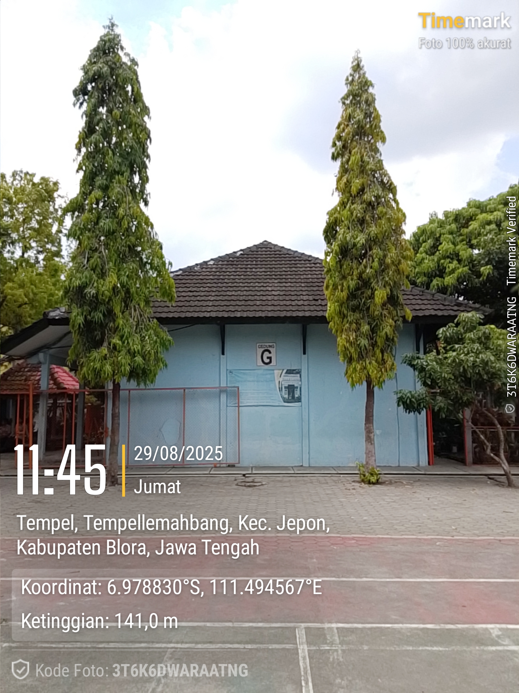Tampak Samping 1