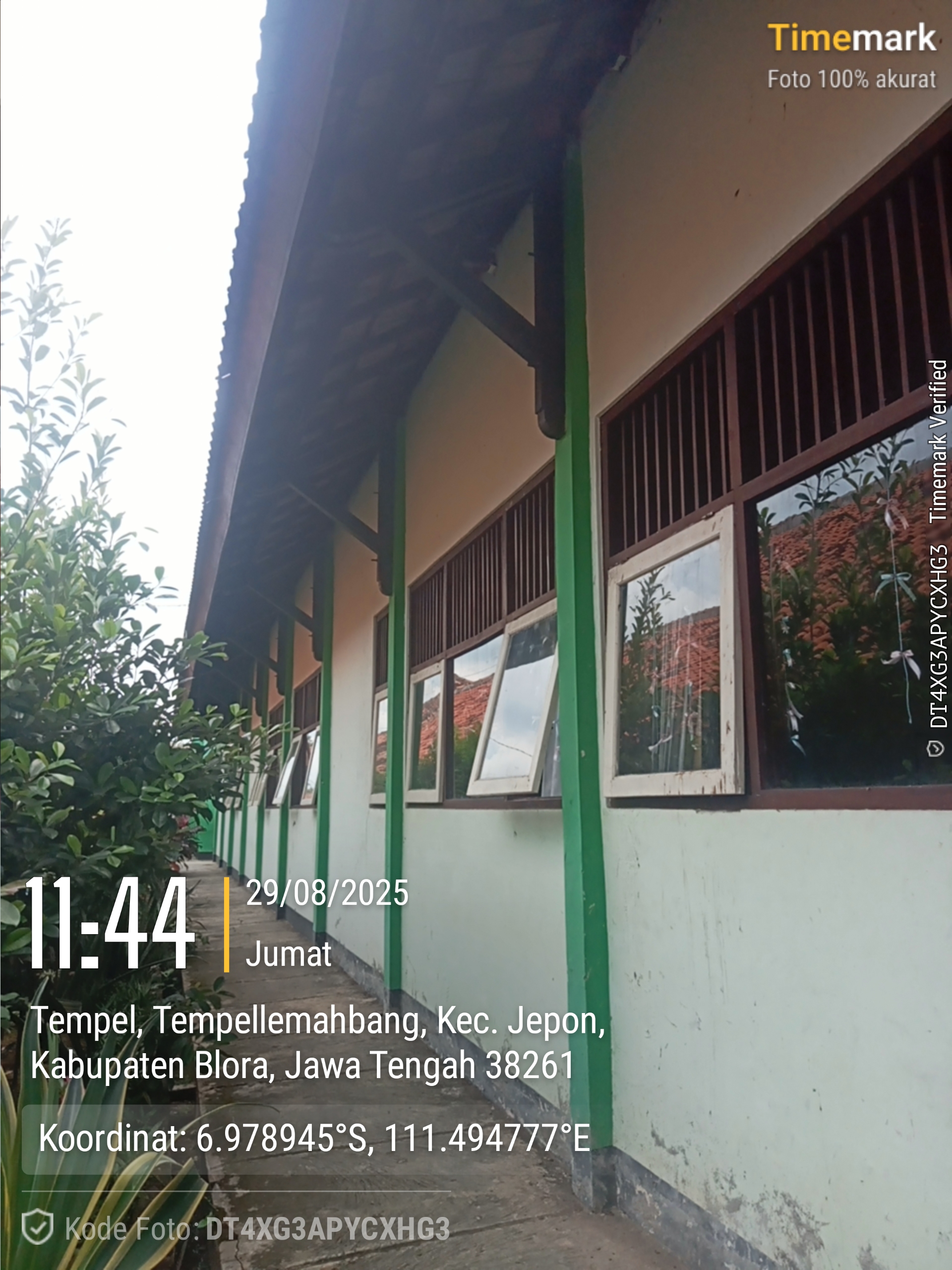 Tampak Samping 1