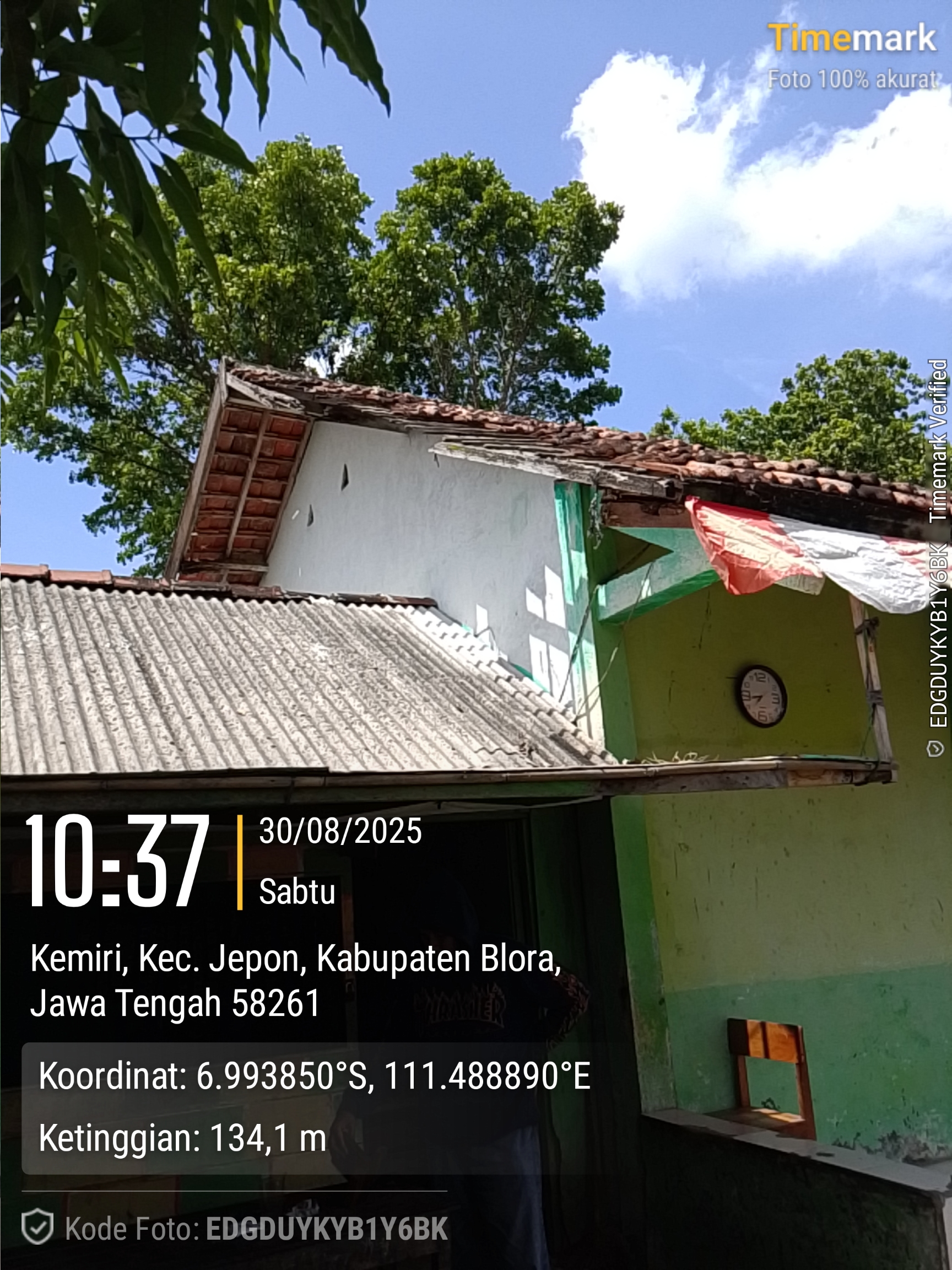 Tampak Samping 1