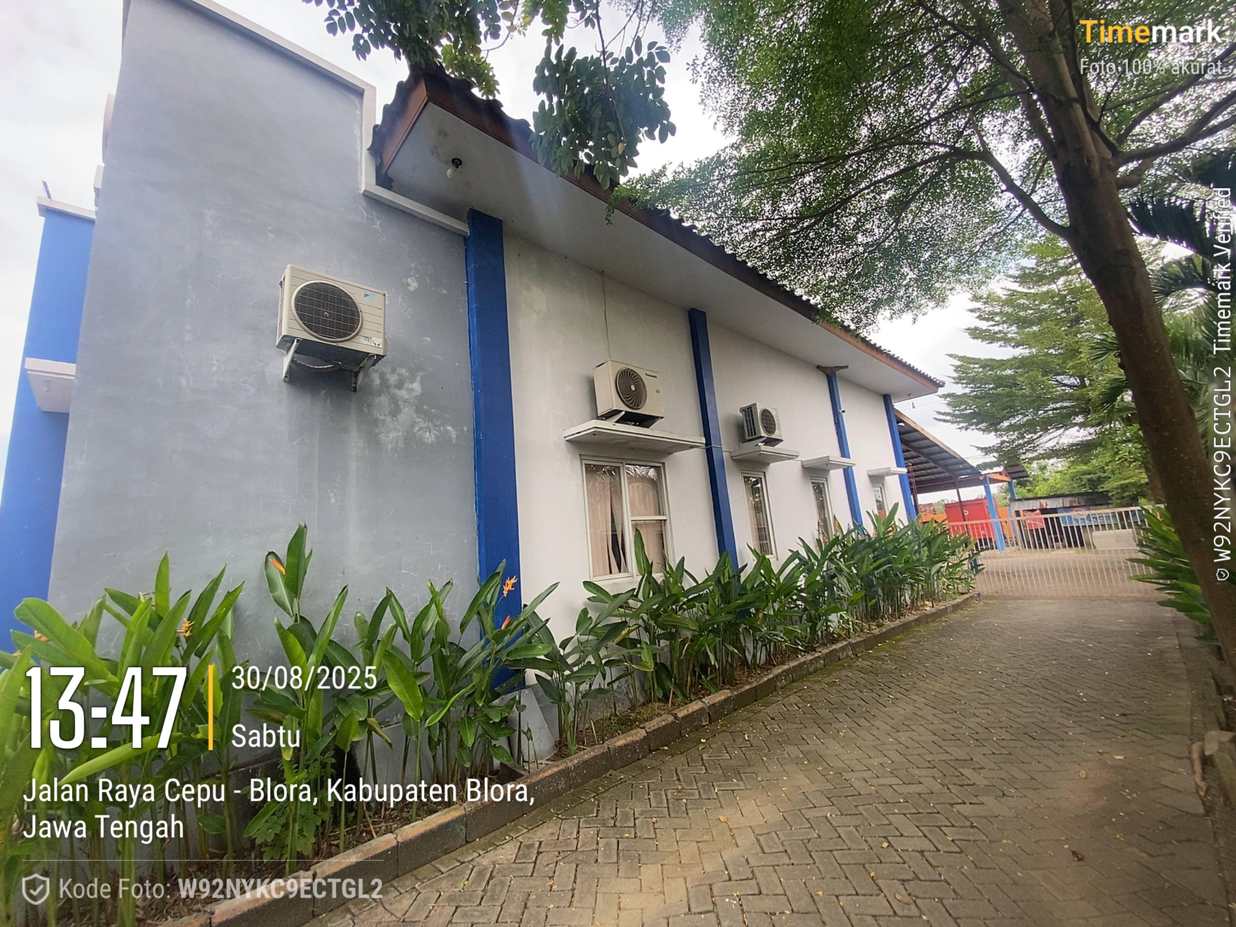 Tampak Samping 1