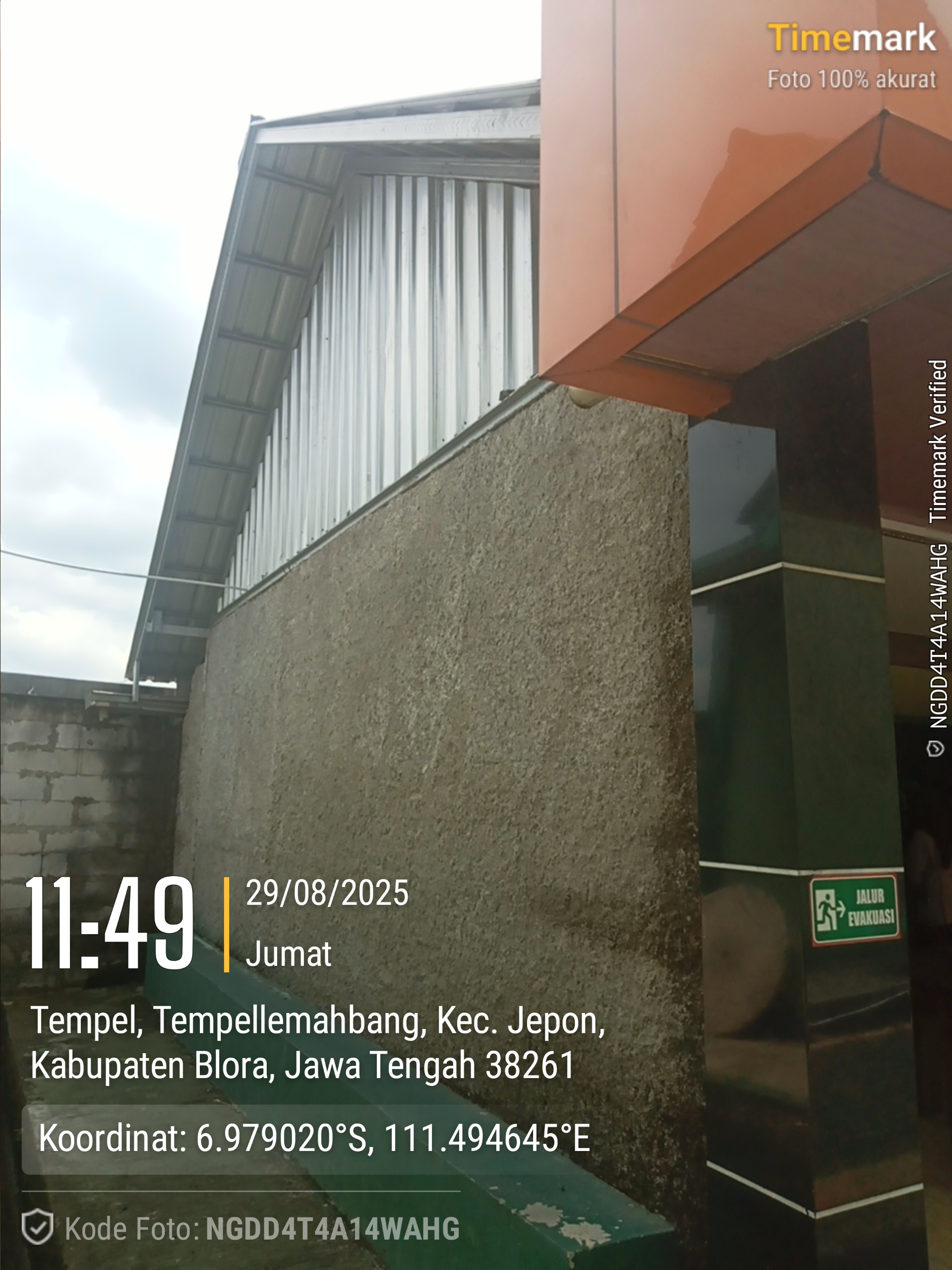Tampak Samping 1