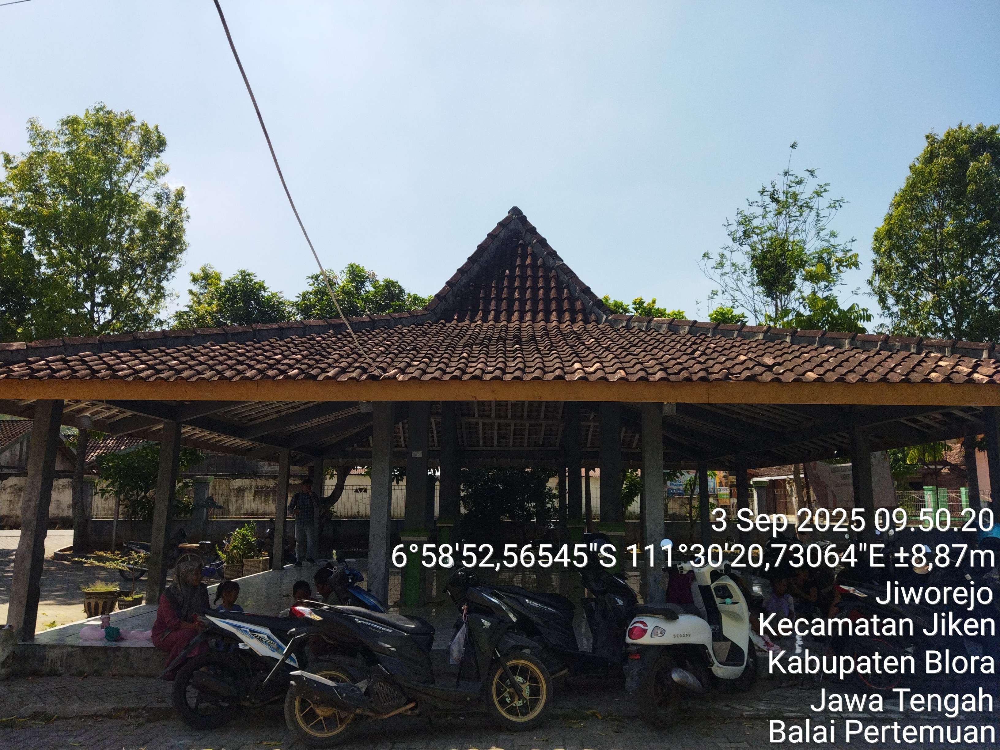 Tampak Samping 1