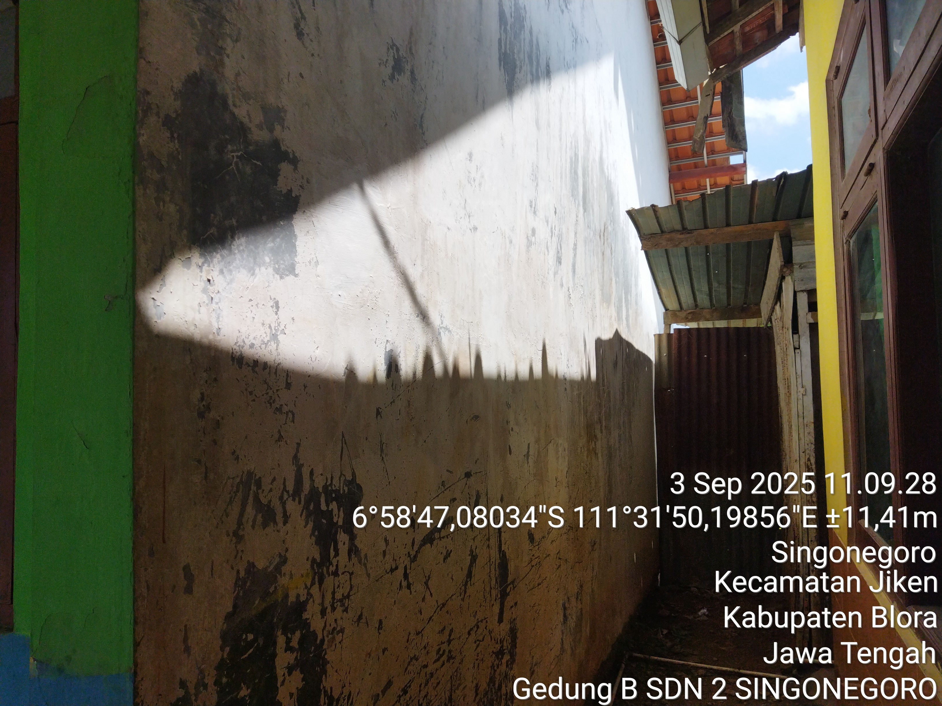 Tampak Samping 1