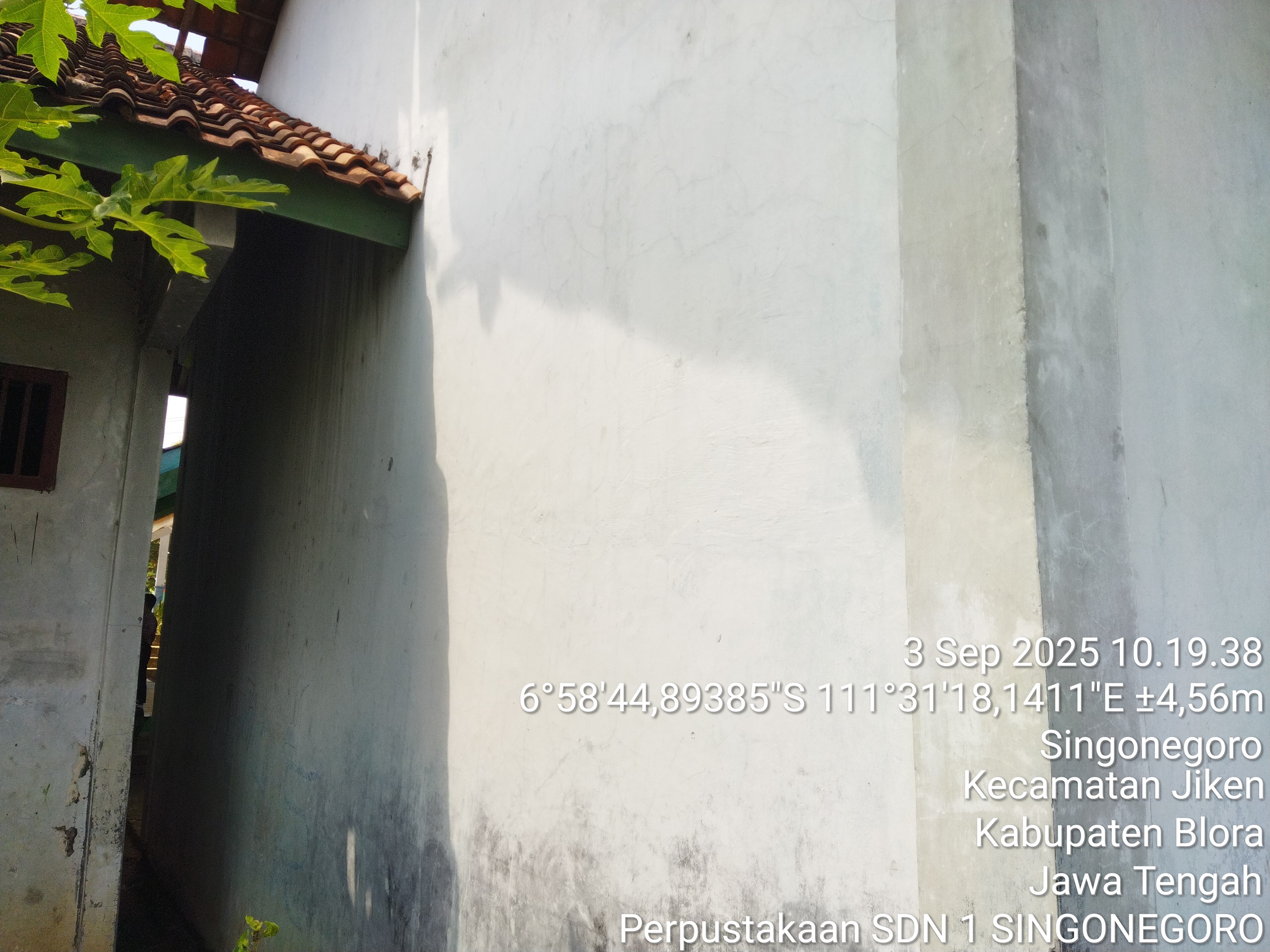 Tampak Samping 1