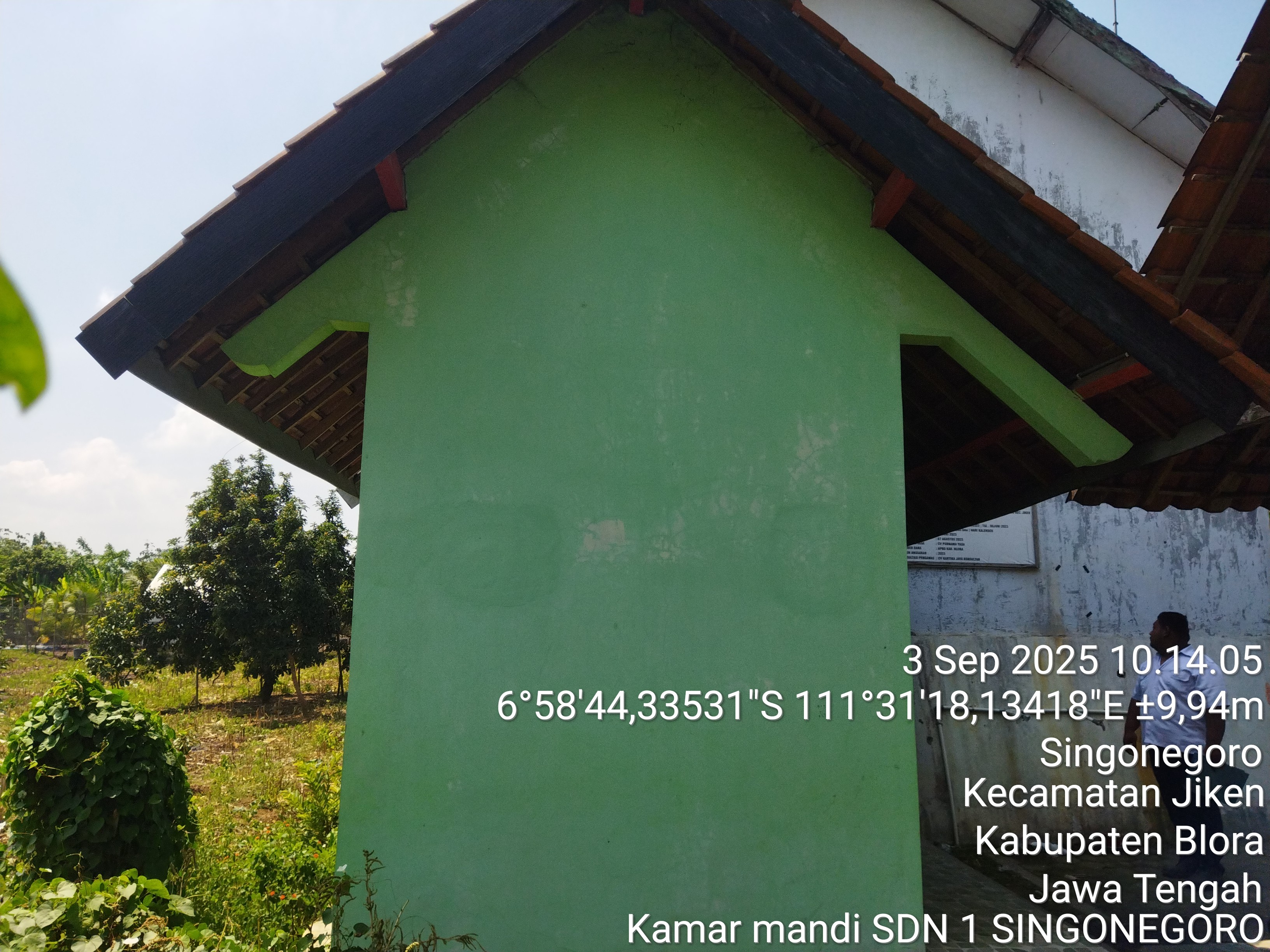 Tampak Samping 1