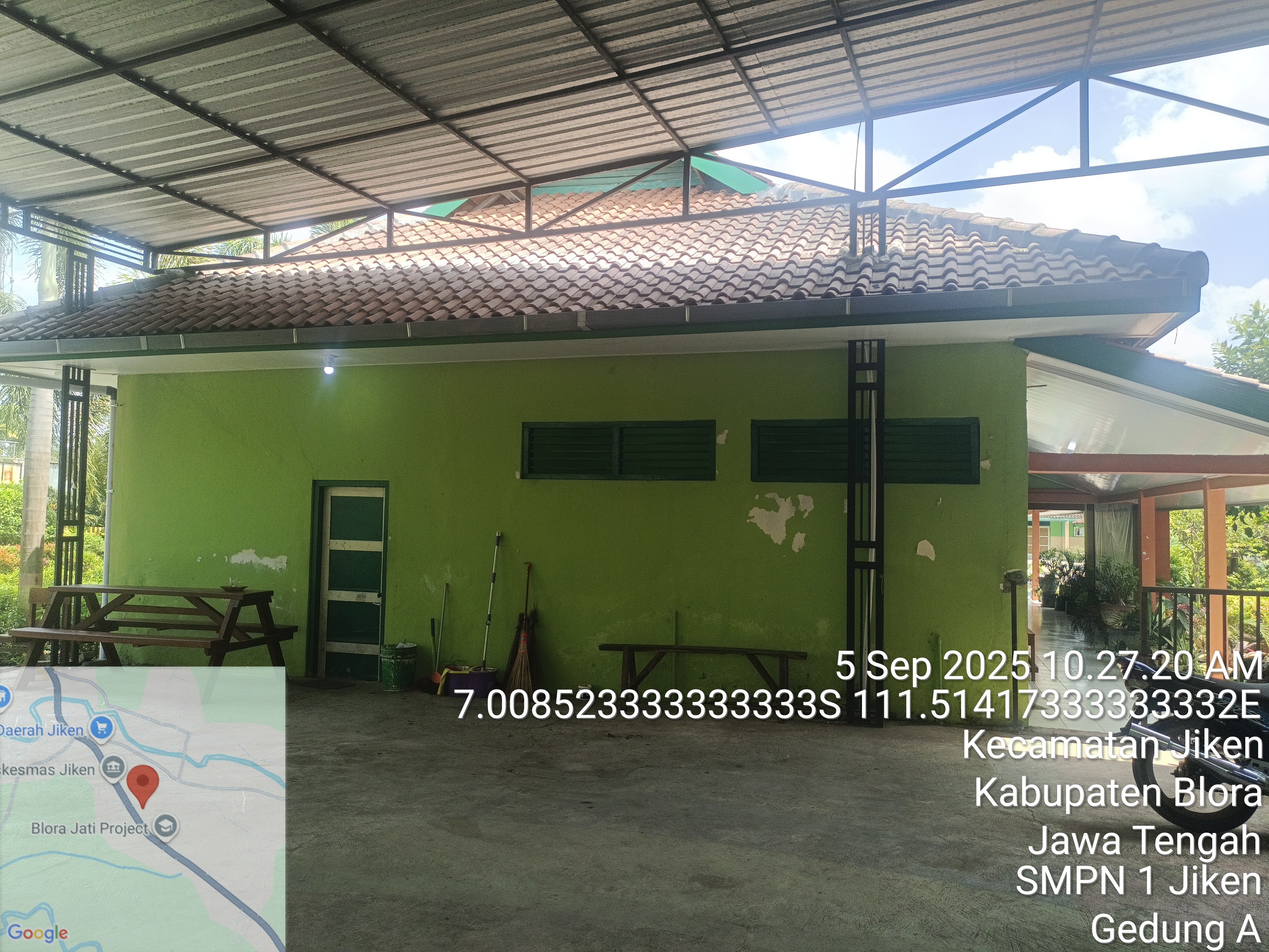 Tampak Samping 1
