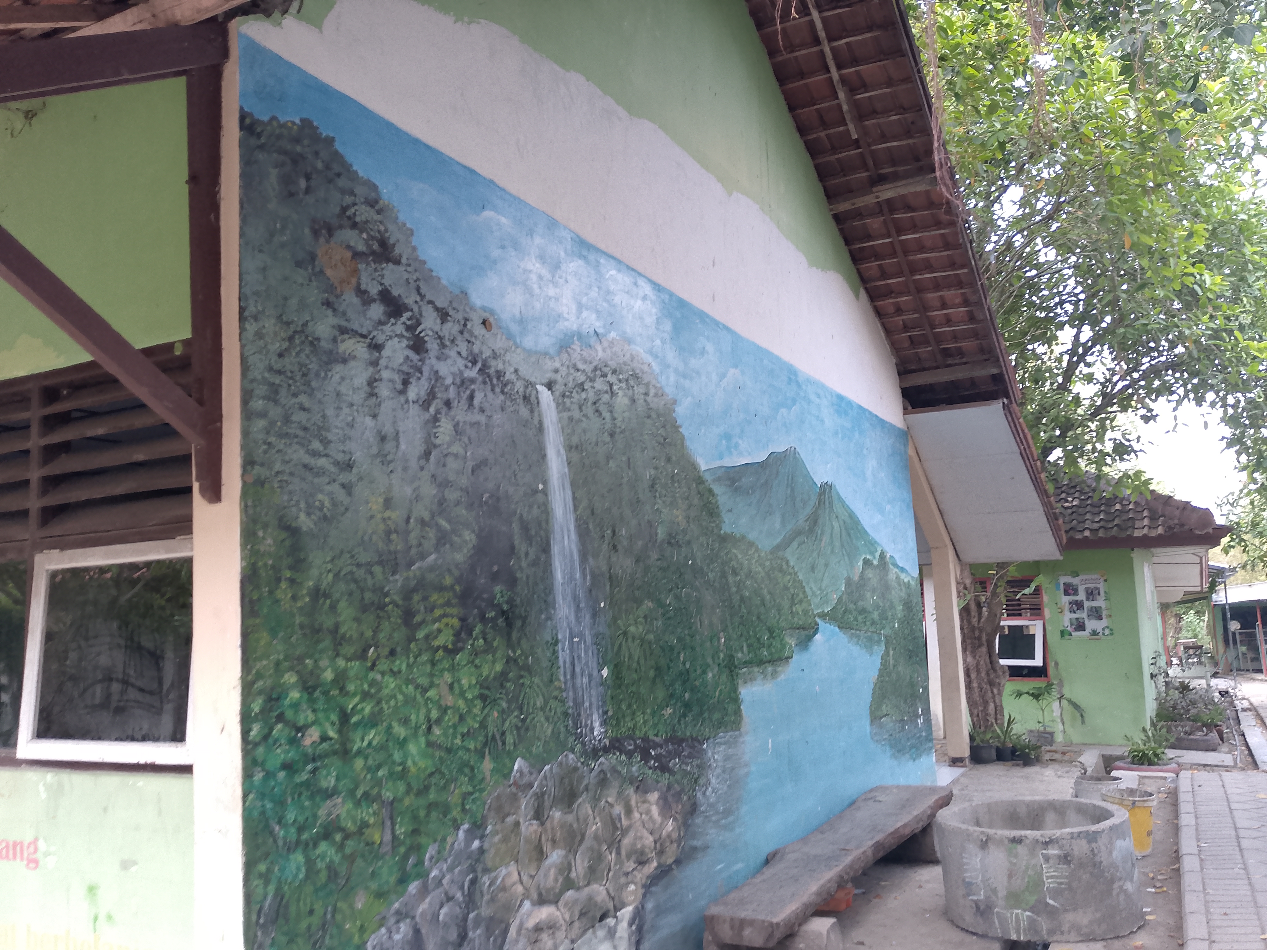 Tampak Samping 1