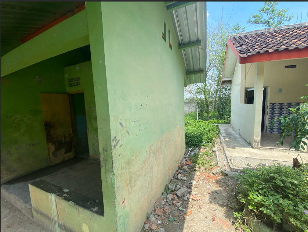 Tampak Samping 1