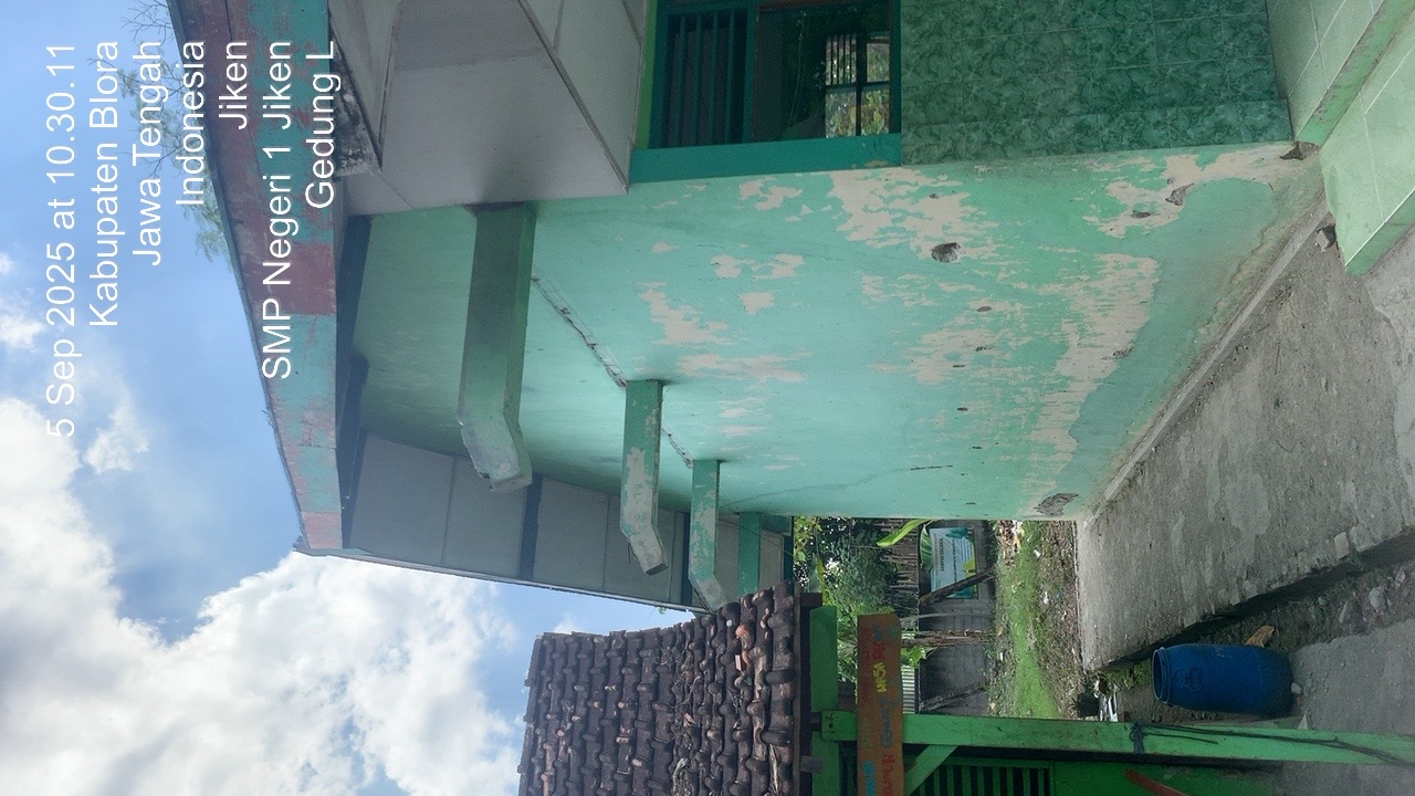 Tampak Samping 1