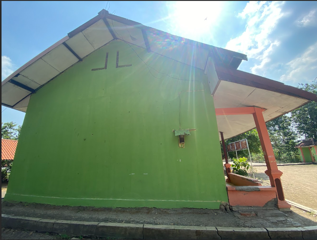 Tampak Samping 1