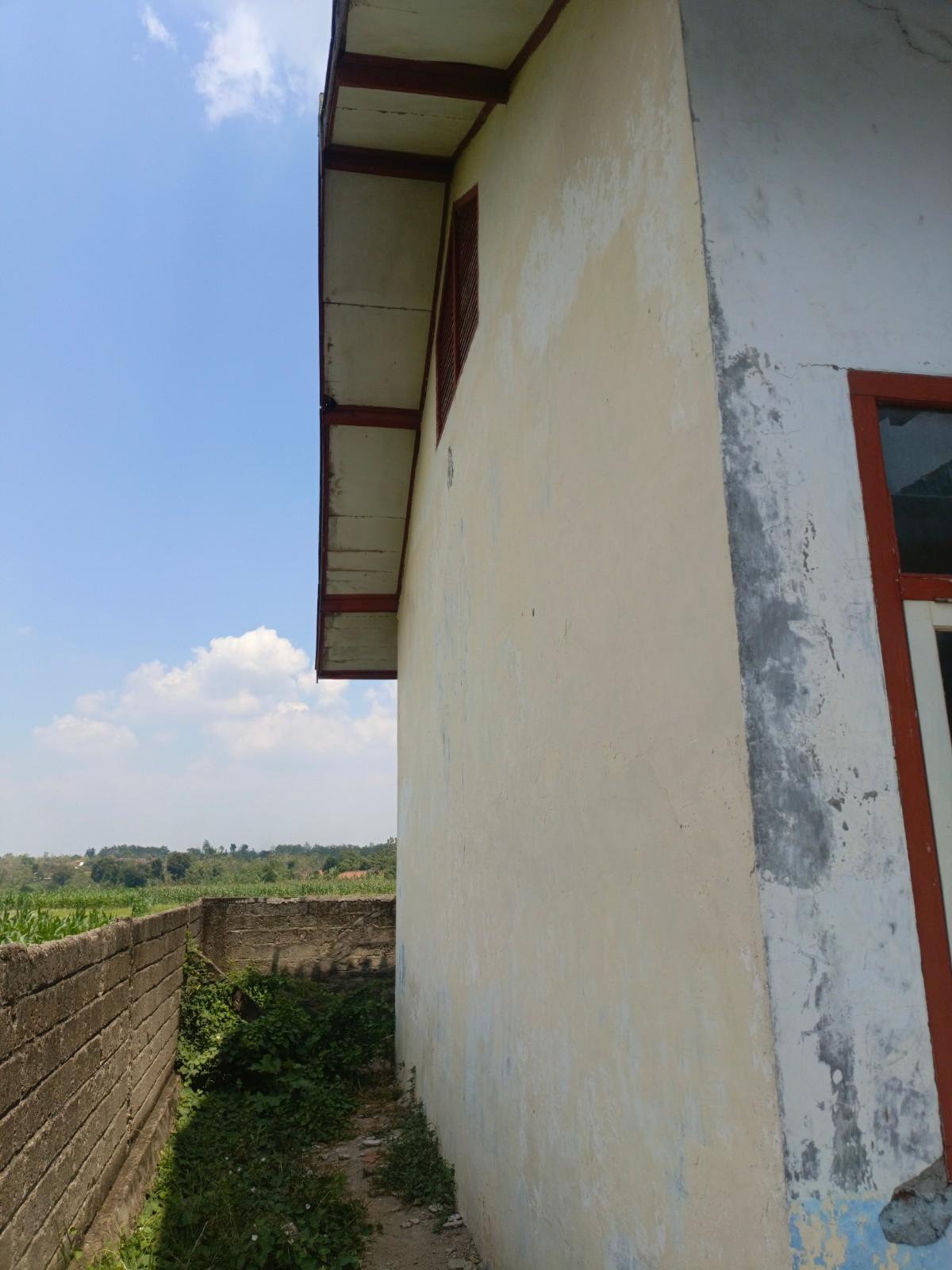 Tampak Samping 1