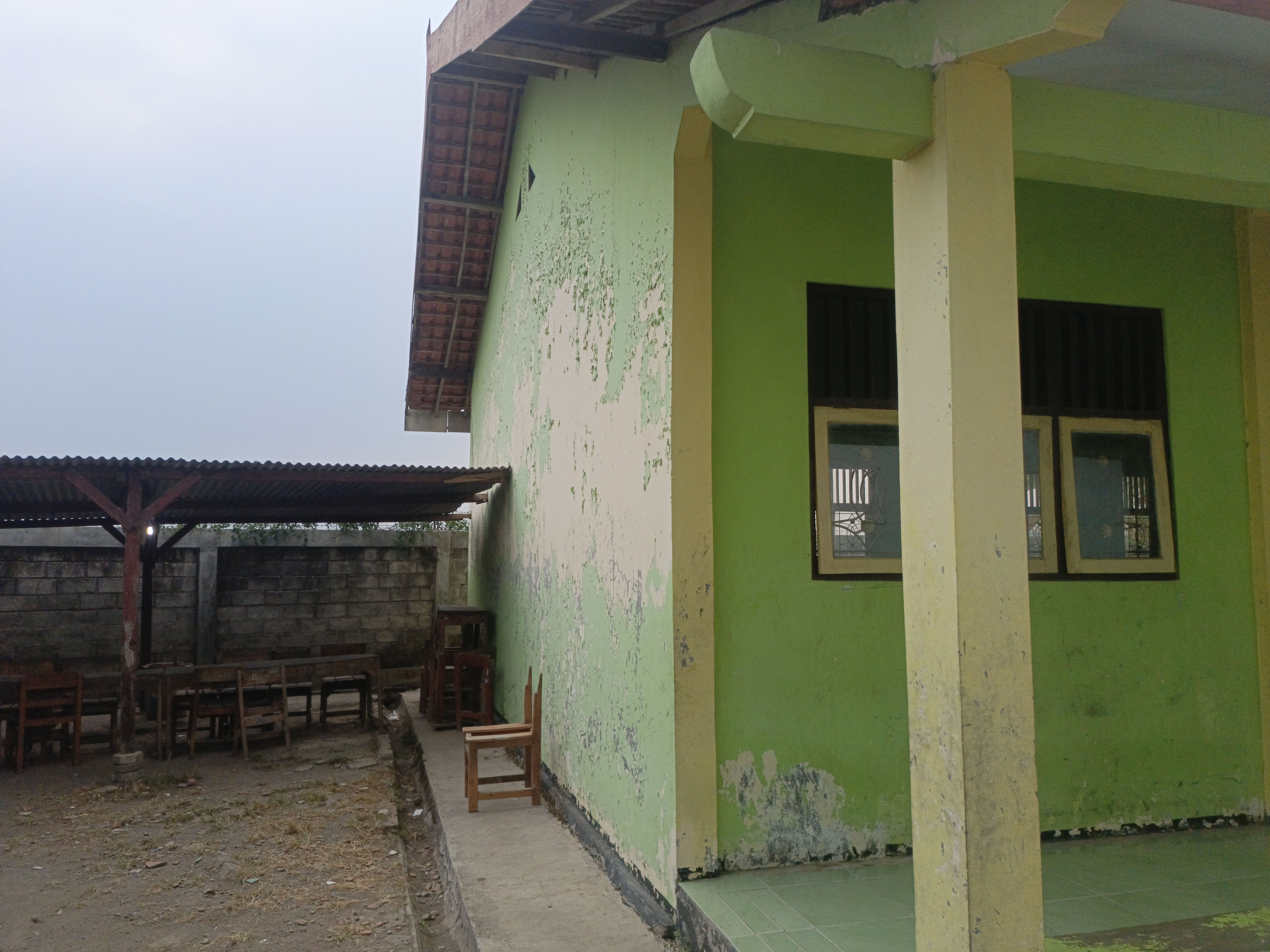 Tampak Samping 1