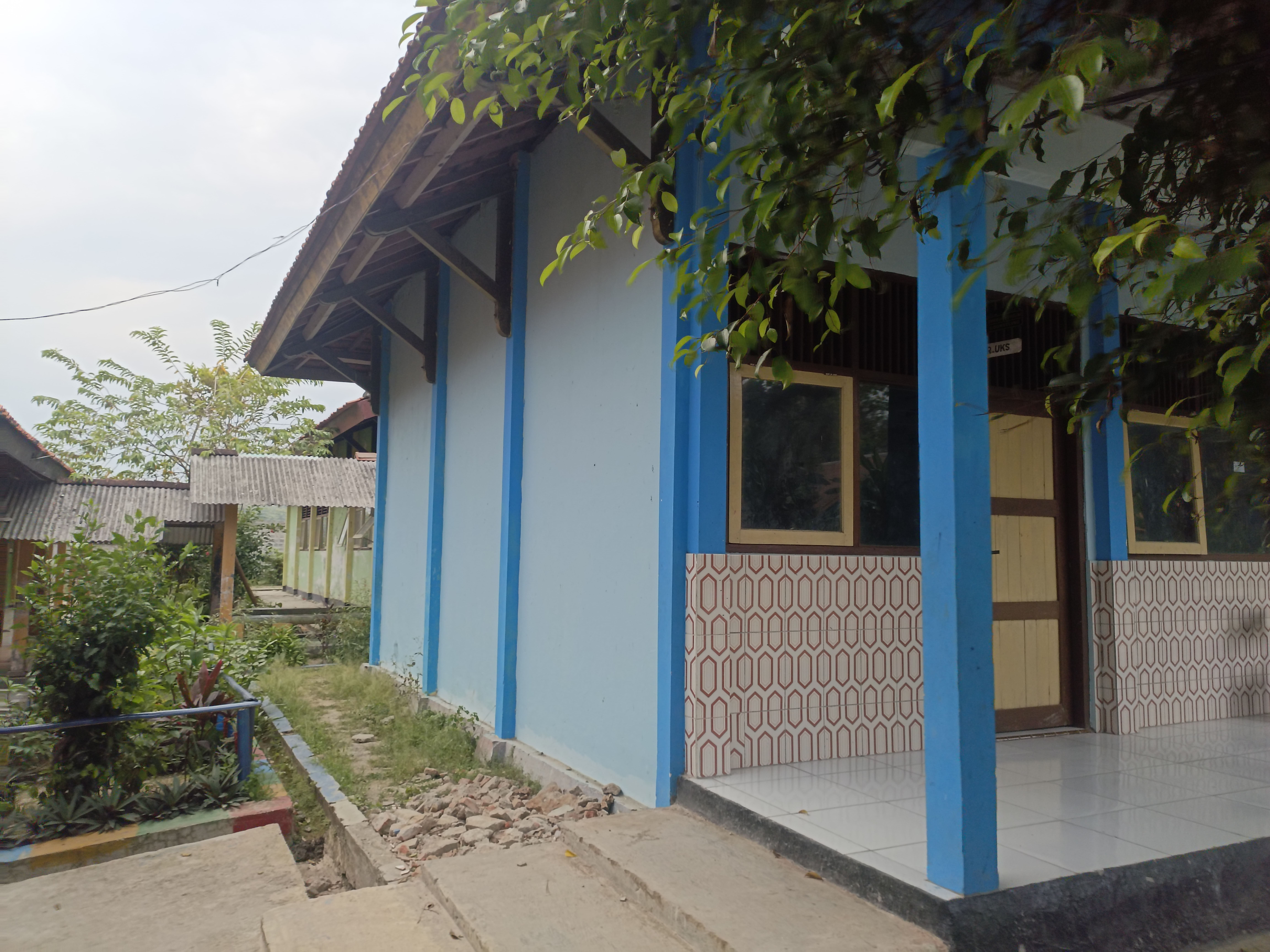 Tampak Samping 1