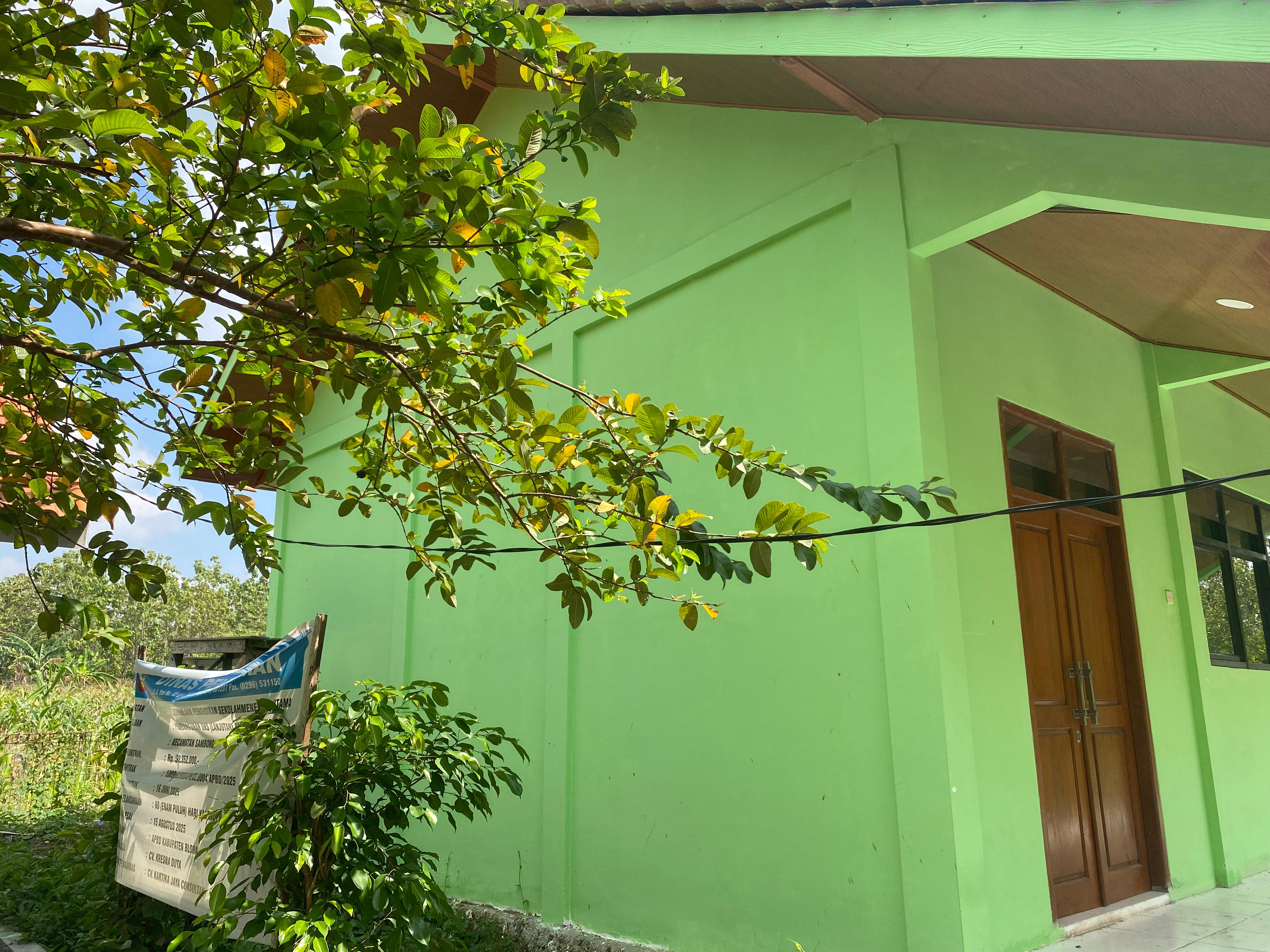 Tampak Samping 1