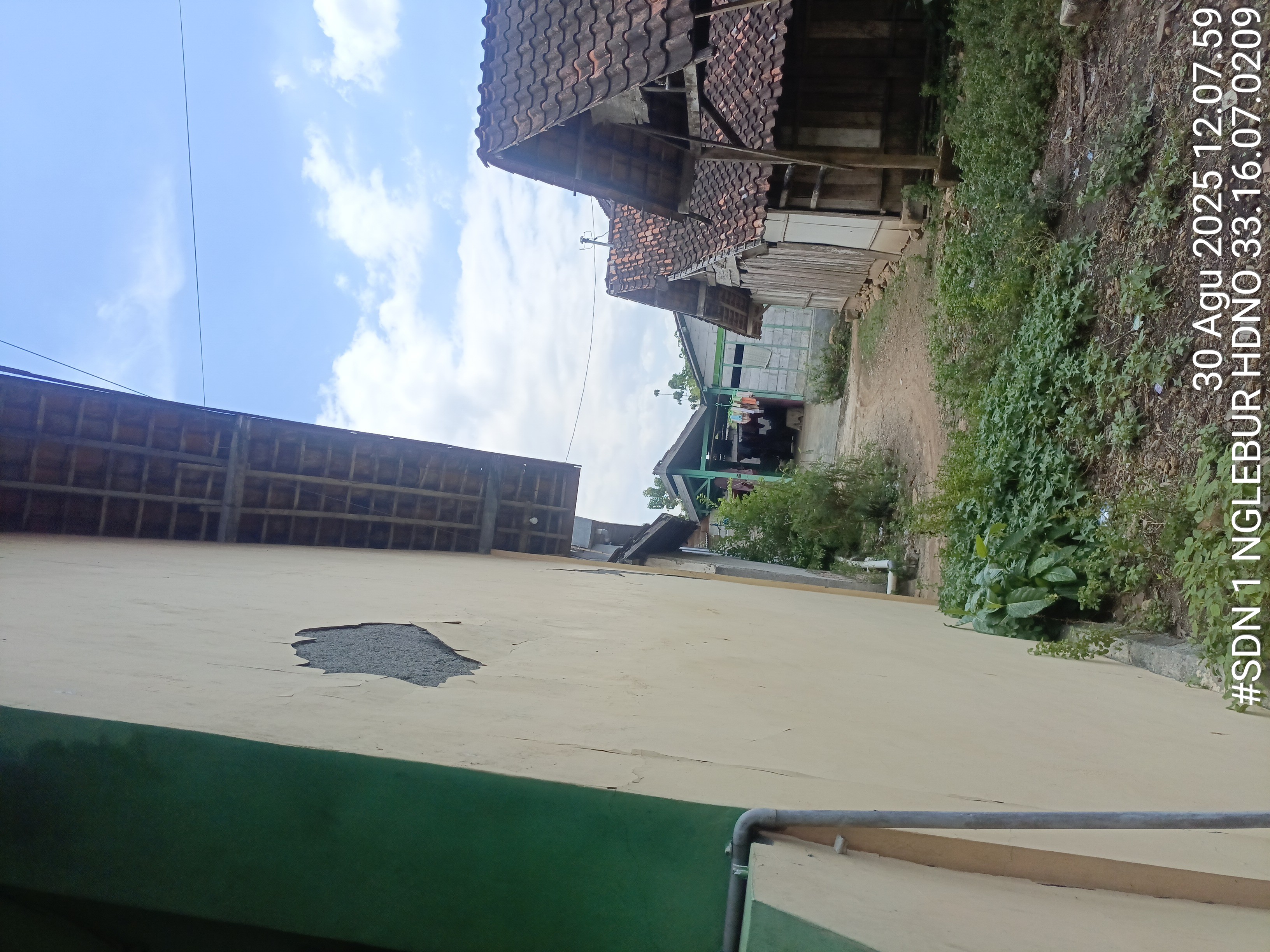 Tampak Samping 2